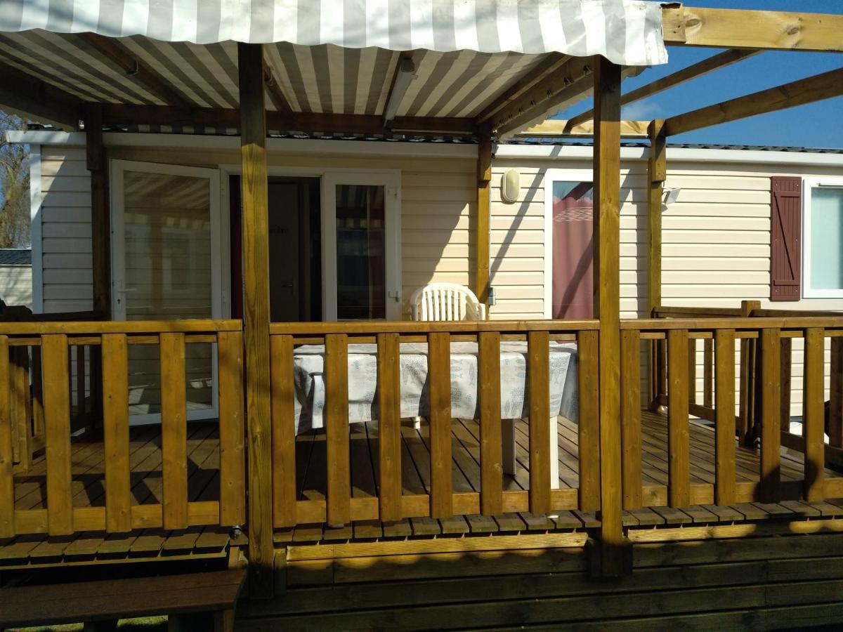 Mobilhome Camping Proche Des Plages Сен-Жан-де-Мон Екстериор снимка